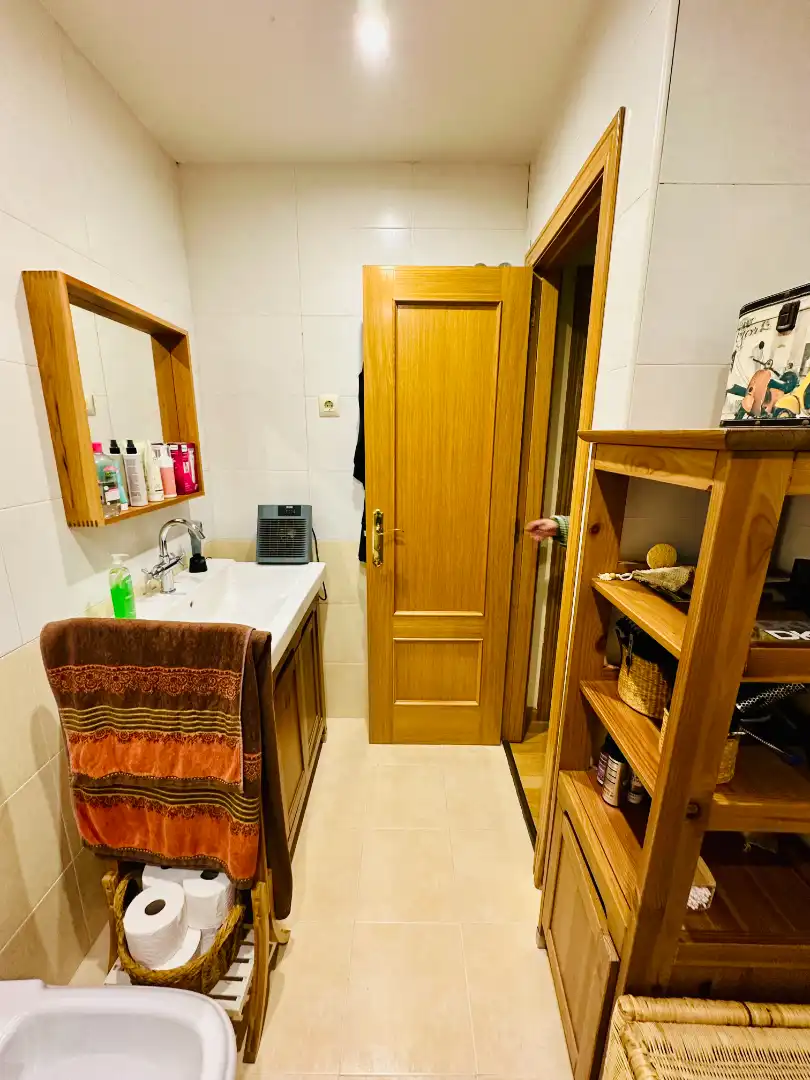 Baño de Casa adosada en venta en Parla con Aire acondicionado, Calefacción y Jardín privado