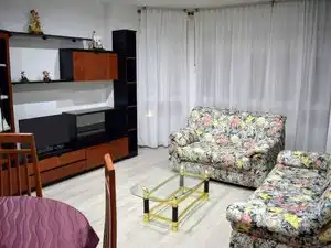 Sala d'estar de Pis de lloguer en Ciudad Real amb Moblat i Balcó