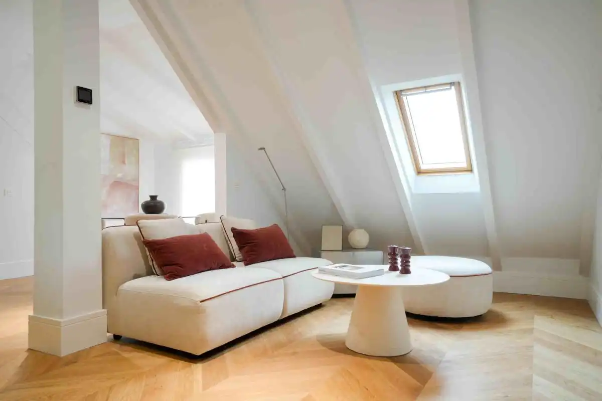 Wohnzimmer von Dachboden zum Verkauf in  Madrid Capital mit Klimaanlage, Heizung und Terrasse