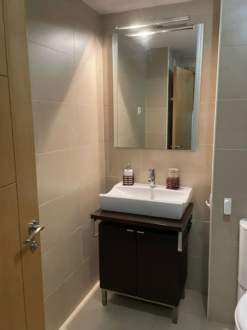 Badezimmer von Wohnung zum Verkauf in Reus mit Klimaanlage, Heizung und Terrasse