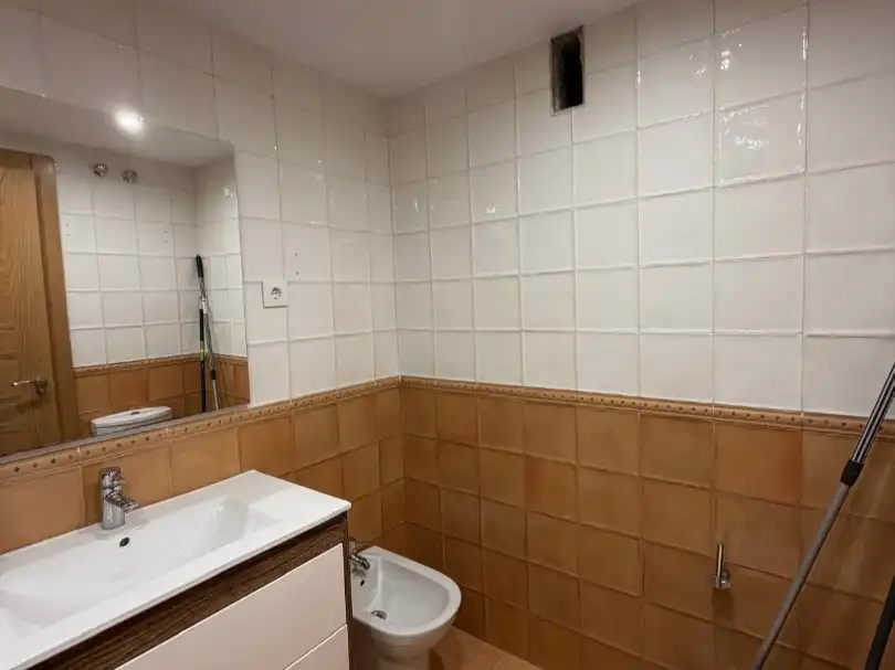 Bany de Pis en venda en Oviedo 