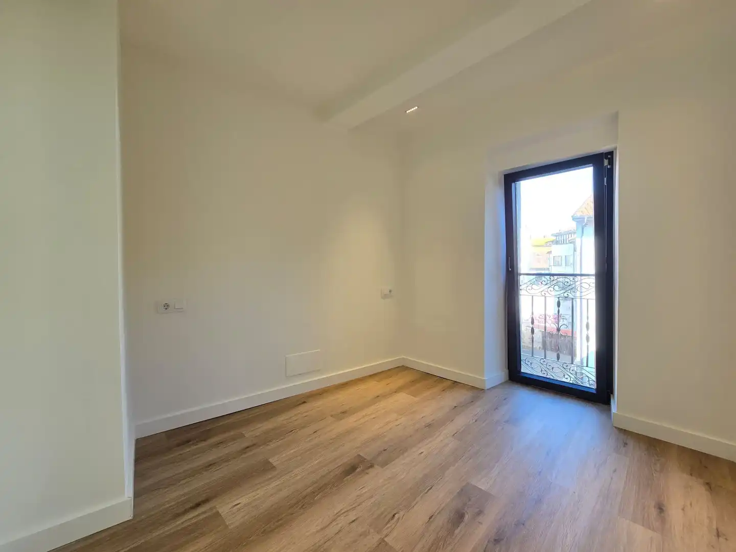 Bedroom of Flat for sale in Llanes