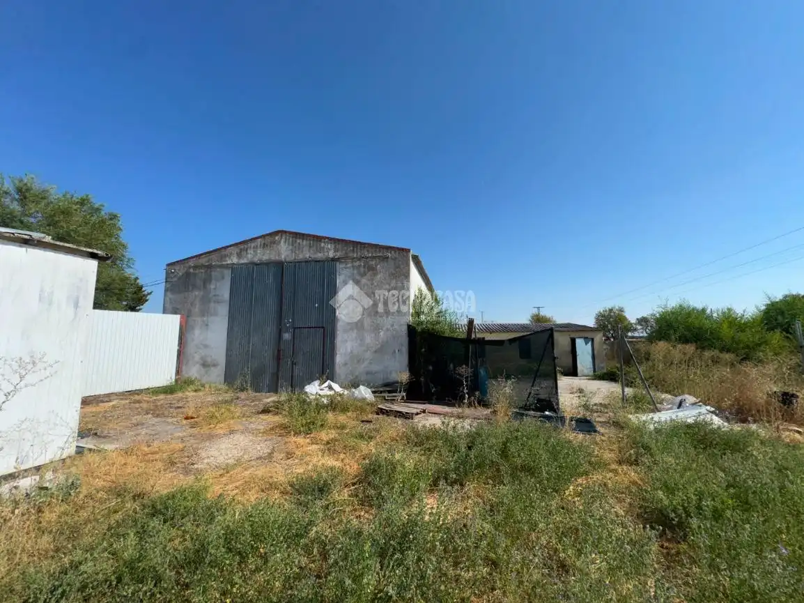 Local en venda en Aldeamayor de San Martín