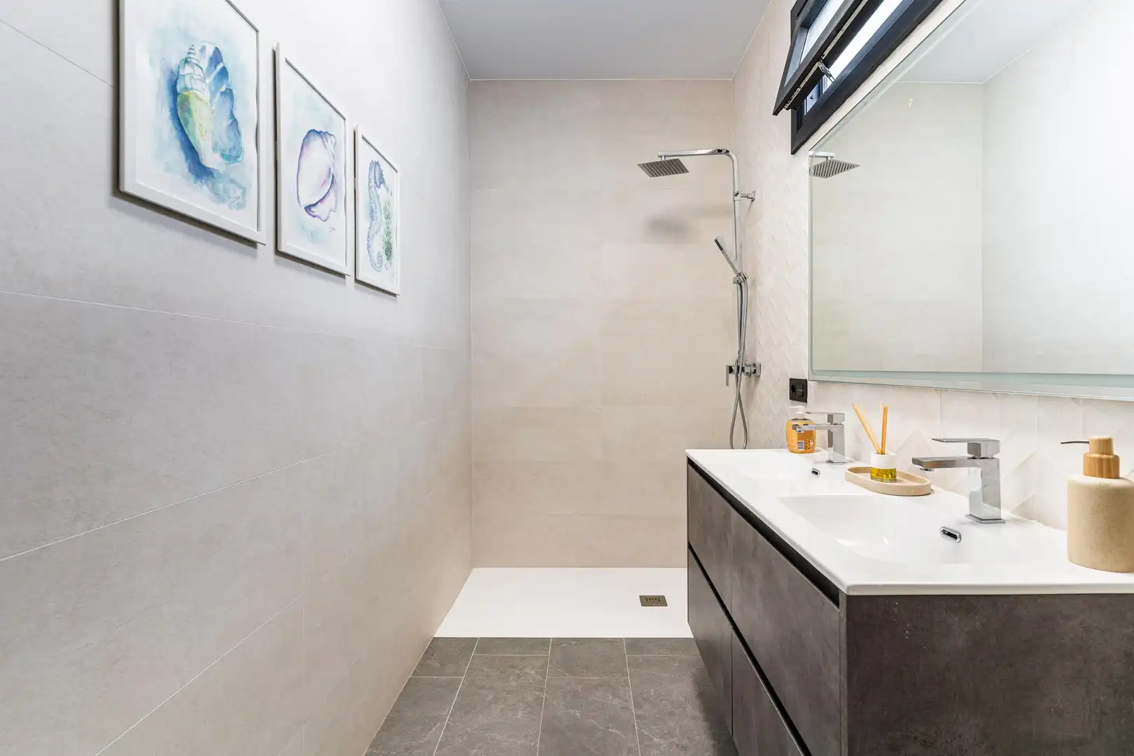 Baño de Casa o chalet en venta en Chiclana de la Frontera con Jardín privado, Terraza y Piscina