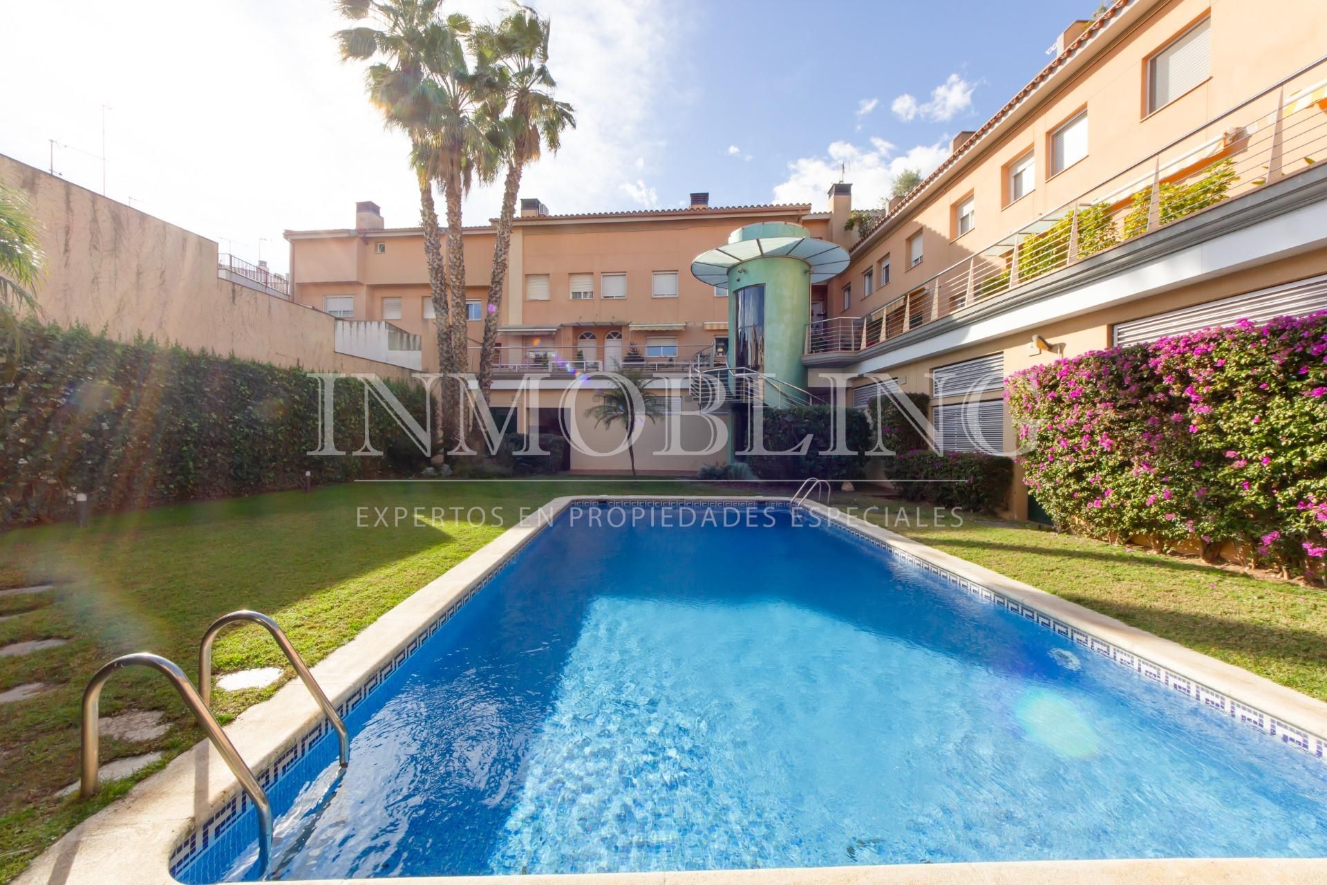 Piscina de Àtic en venda en Mataró amb Aire condicionat, Calefacció i Jardí privat