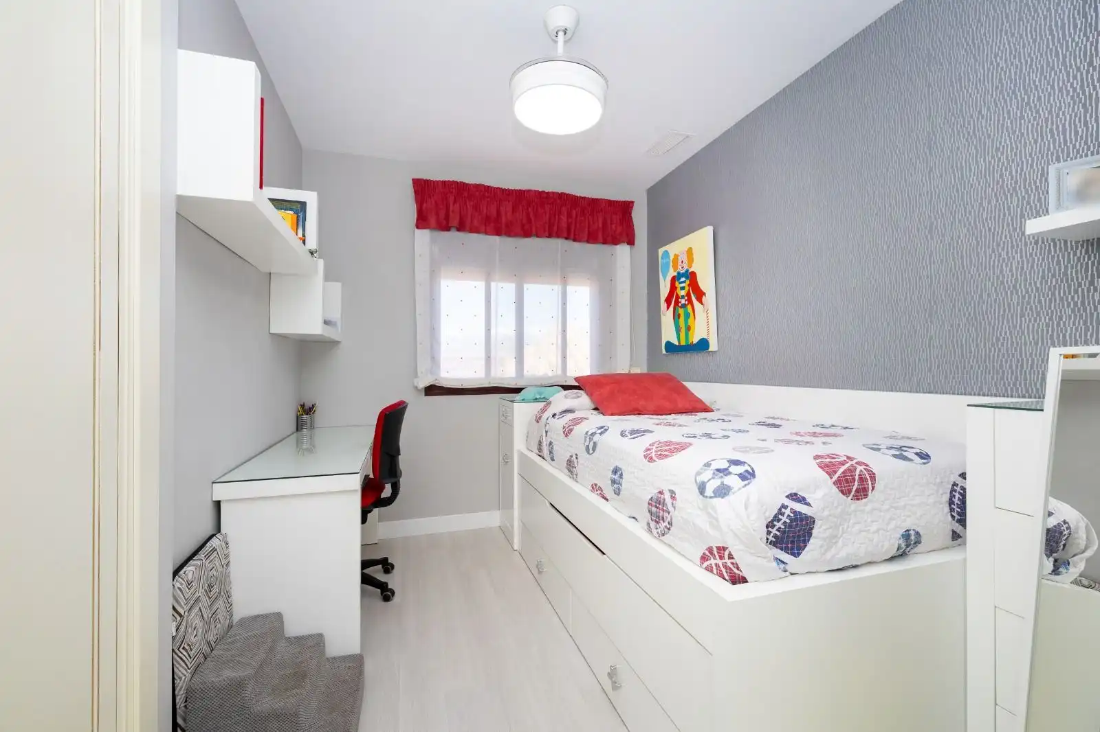 Schlafzimmer von Dachboden zum Verkauf in Motril mit Klimaanlage, Heizung und Terrasse