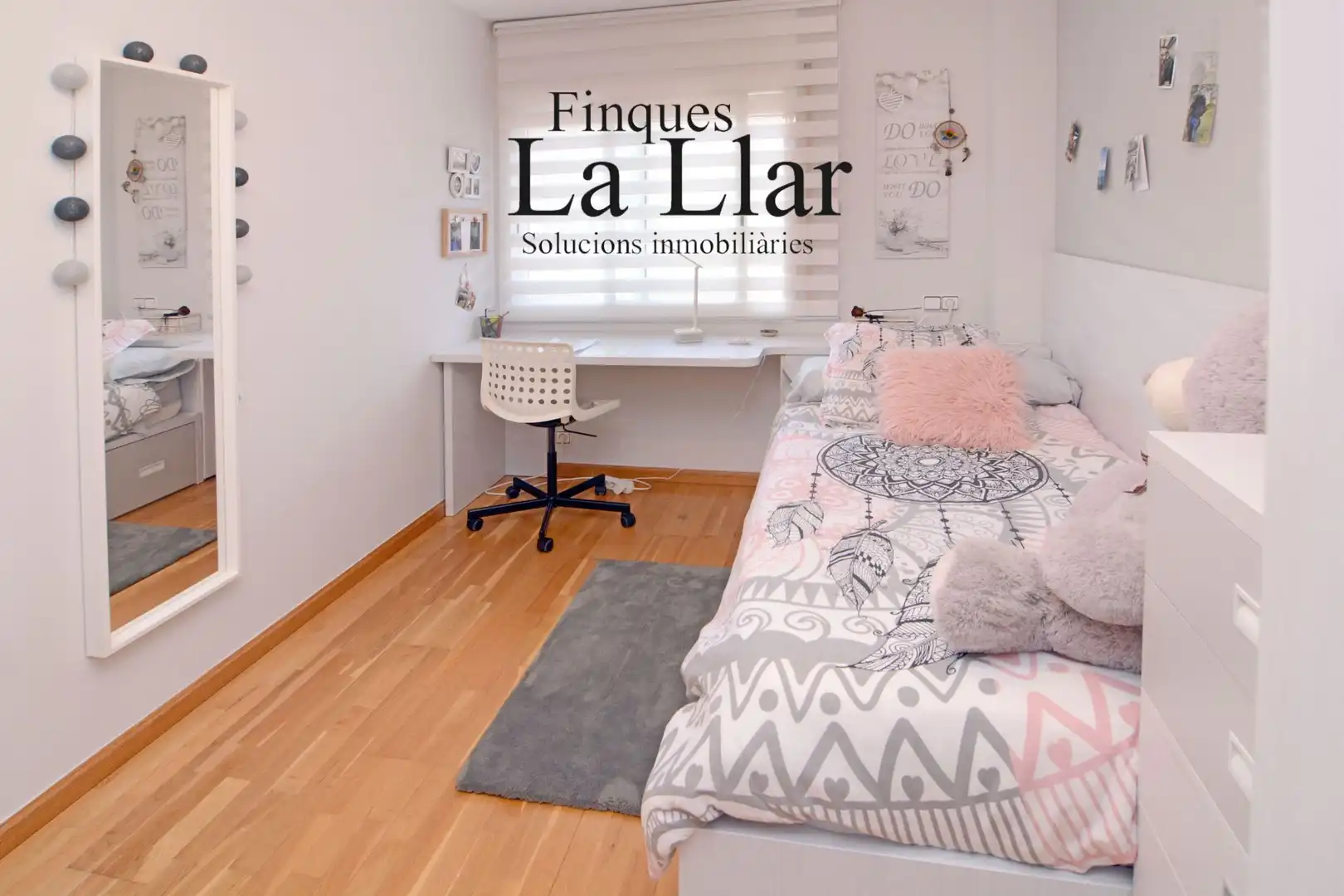 Habitación de Casa adosada en venta en Gavà con Aire acondicionado y Calefacción
