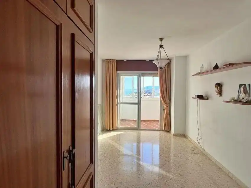 Dormitori de Apartament en venda en Rincón de la Victoria amb Terrassa, Balcó i Piscina comunitària