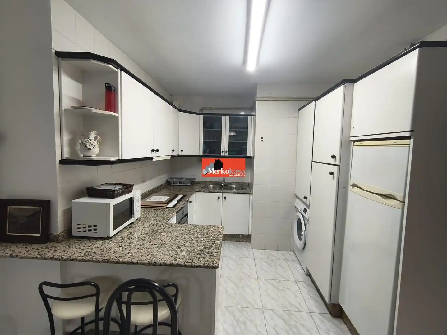 Cocina de Apartamento de alquiler en Lugo con Calefacción, Trastero y Amueblado