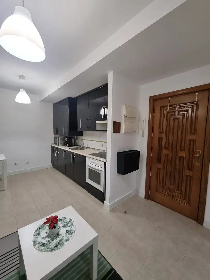 Cuina de Planta baixa de lloguer en Ciempozuelos amb Calefacció, Moblat i Forn