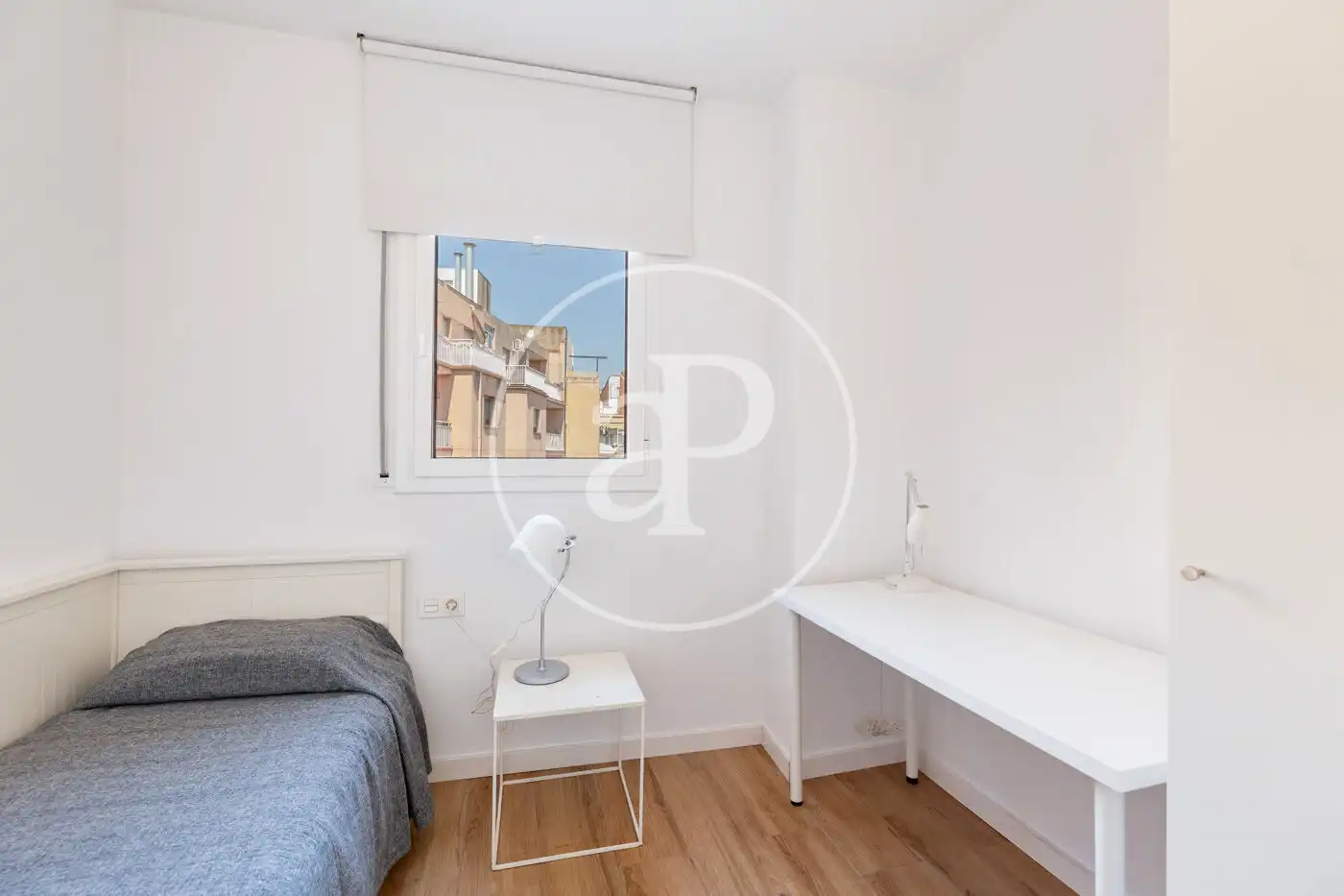 Bedroom of Flat for sale in Barcelona  with Air Conditioner, Heating and Community pool