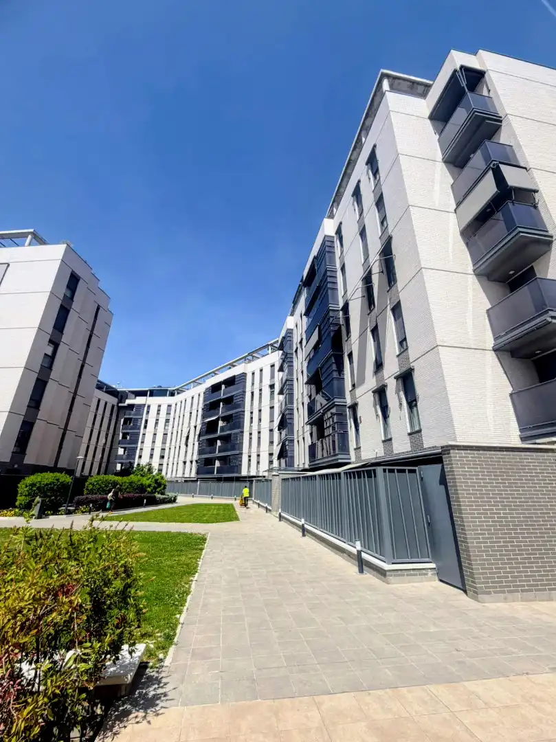 Exterior view of Flat for sale in Madrid  with Air Conditioner, Heating and Private garden