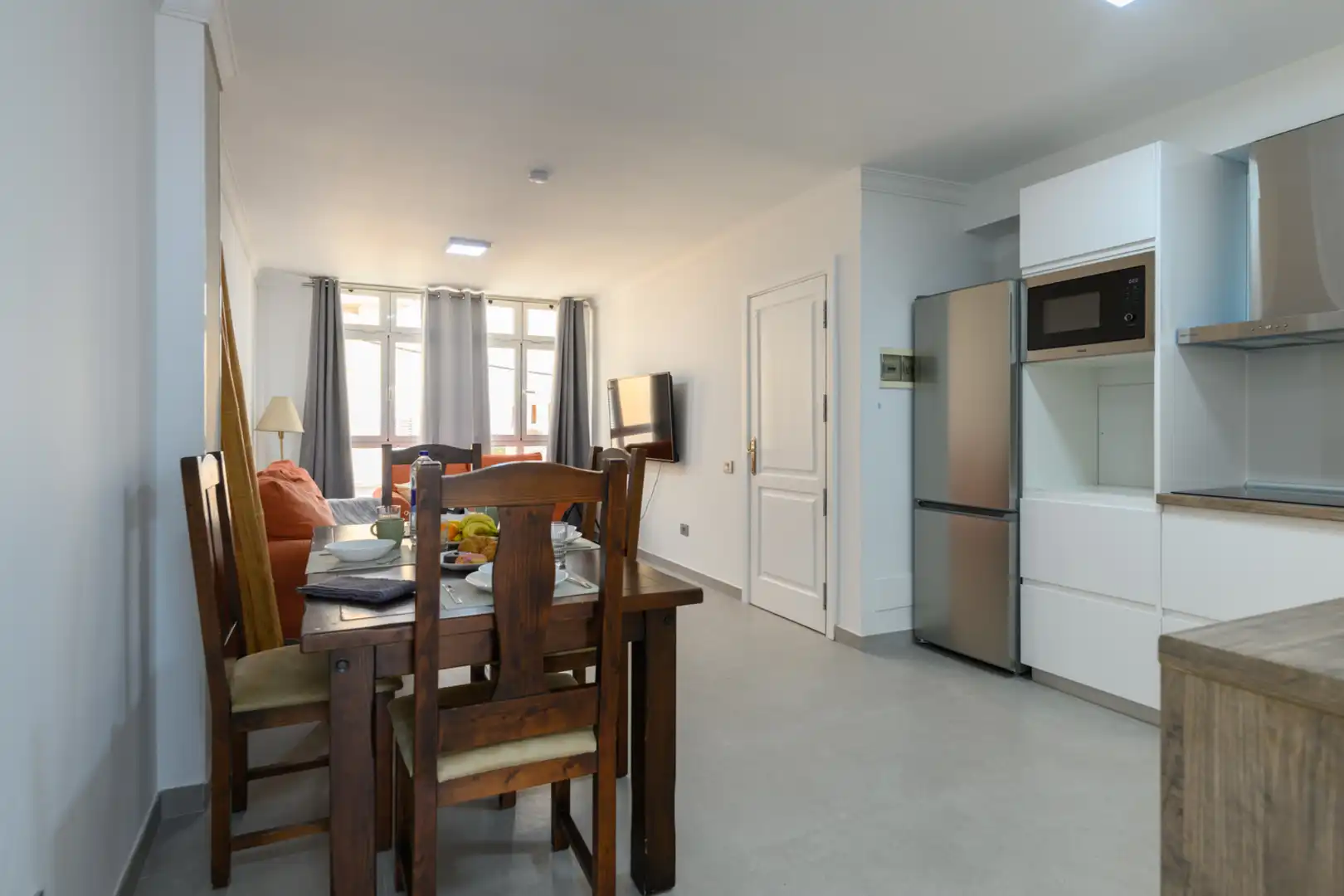 Cocina de Apartamento de alquiler en San Bartolomé de Tirajana con Aire acondicionado, Amueblado y Lavadora