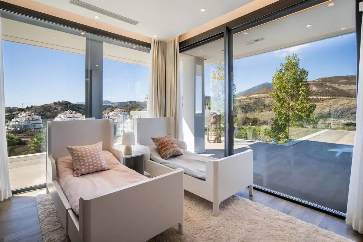 Chalet con piscina en venta en Nueva Andalucía, imagen 13