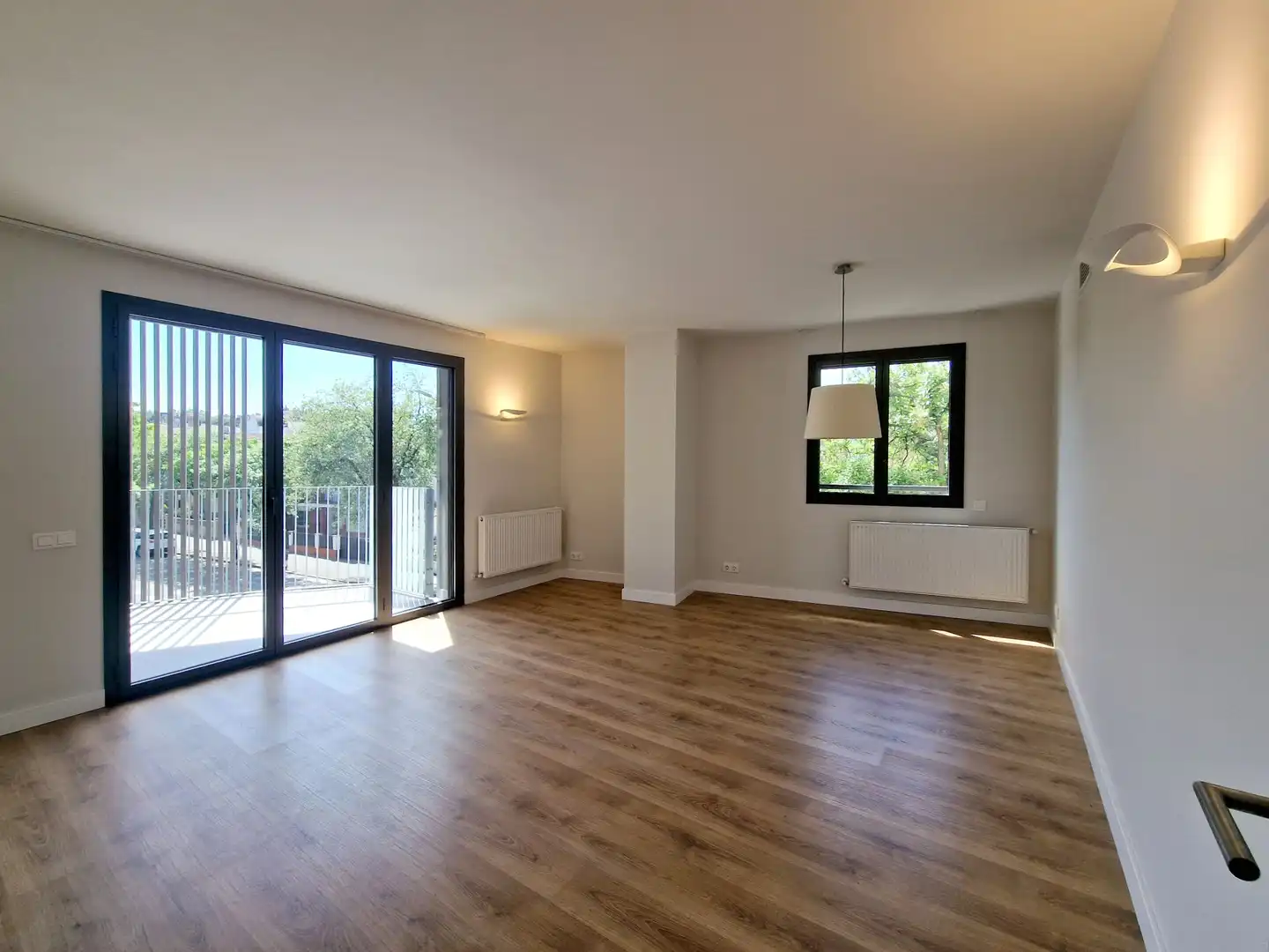 Living room of Flat for rent in Girona Capital  with Air Conditioner, Heating and Storage room