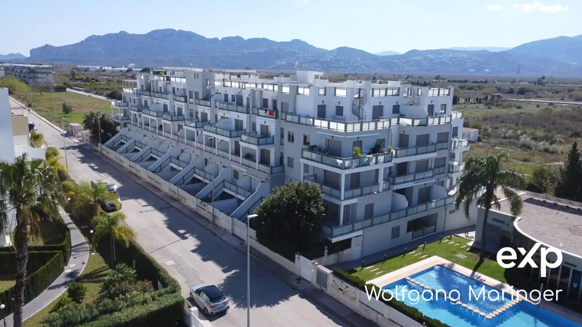 Vista exterior de Dúplex en venda en Oliva amb Aire condicionat, Calefacció i Jardí privat