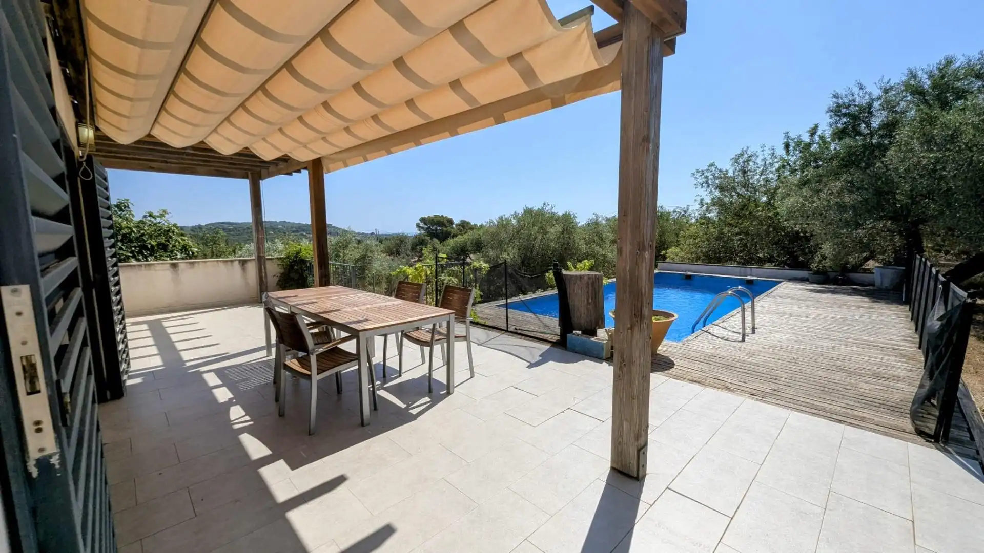 Terrassa de Finca rústica en venda en El Perelló amb Jardí privat, Terrassa i Traster