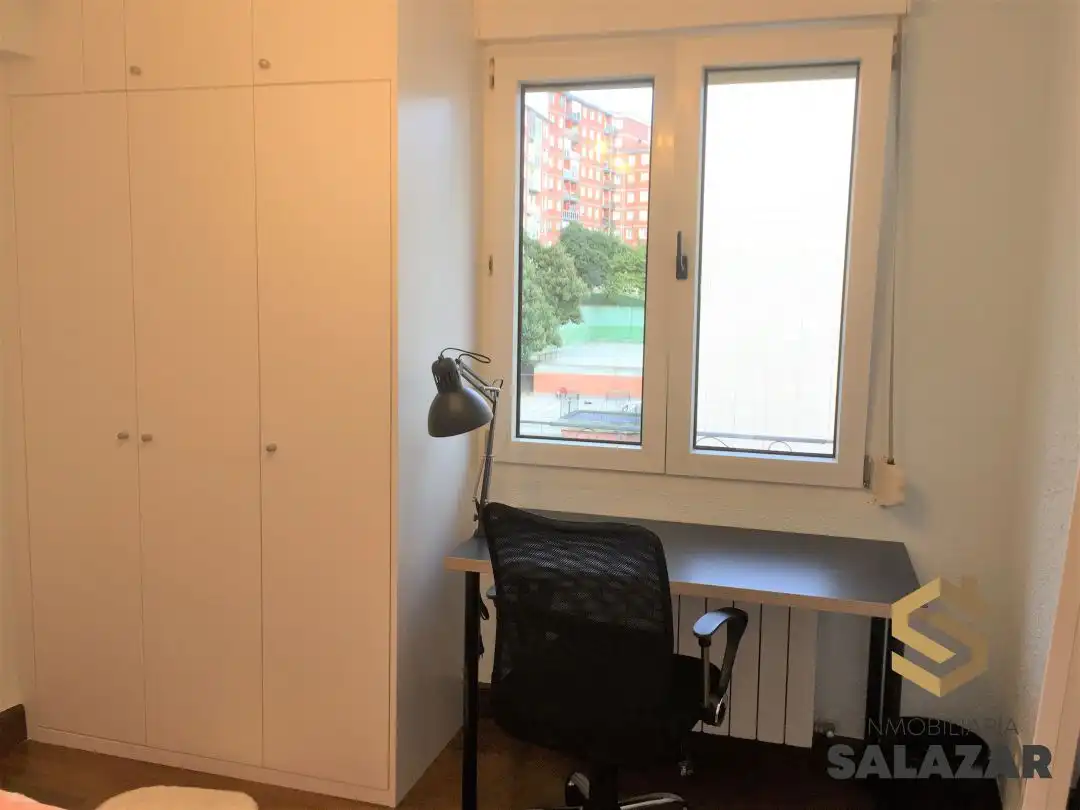 Habitación de Piso de alquiler en Bilbao  con Calefacción