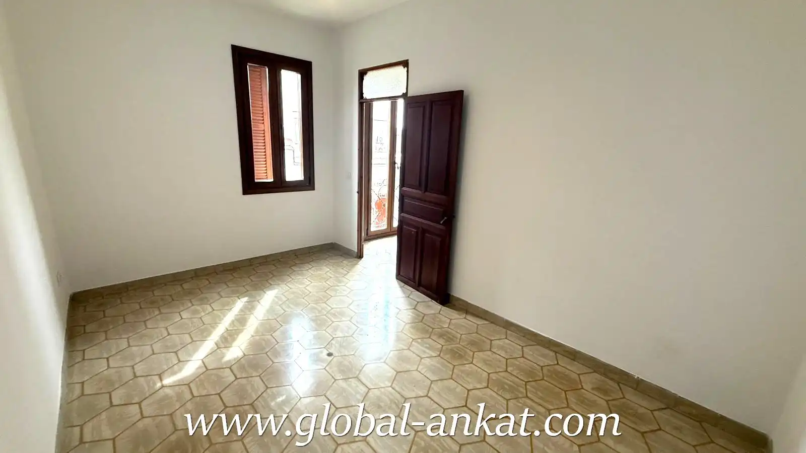 Wohnung zum Verkauf in Felanitx mit Terrasse, Abstellraum und Möbliert