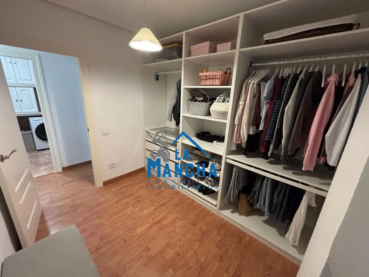 Habitación de Piso de alquiler en Albacete con Aire acondicionado, Calefacción y Amueblado