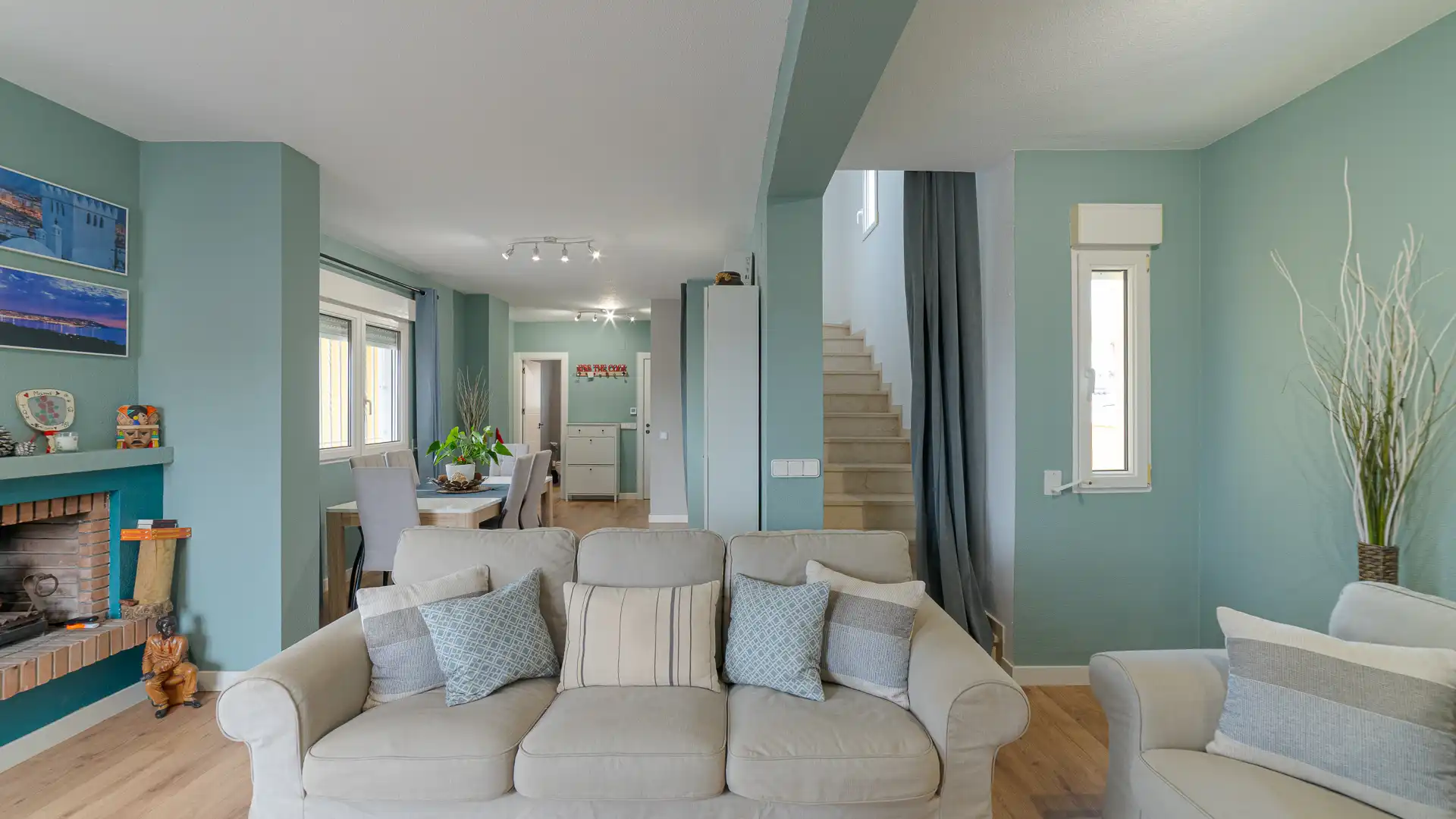 Sala d'estar de Casa o xalet en venda en San Miguel de Salinas amb Aire condicionat, Jardí privat i Terrassa