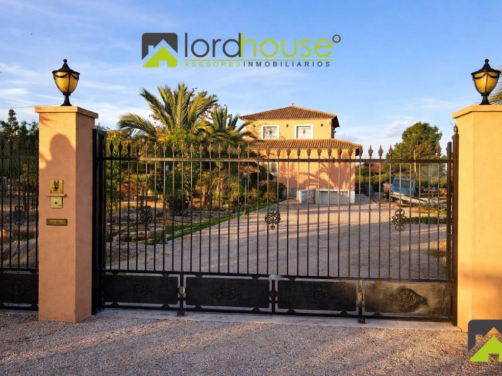 Vista exterior de Casa o xalet en venda en Lorca