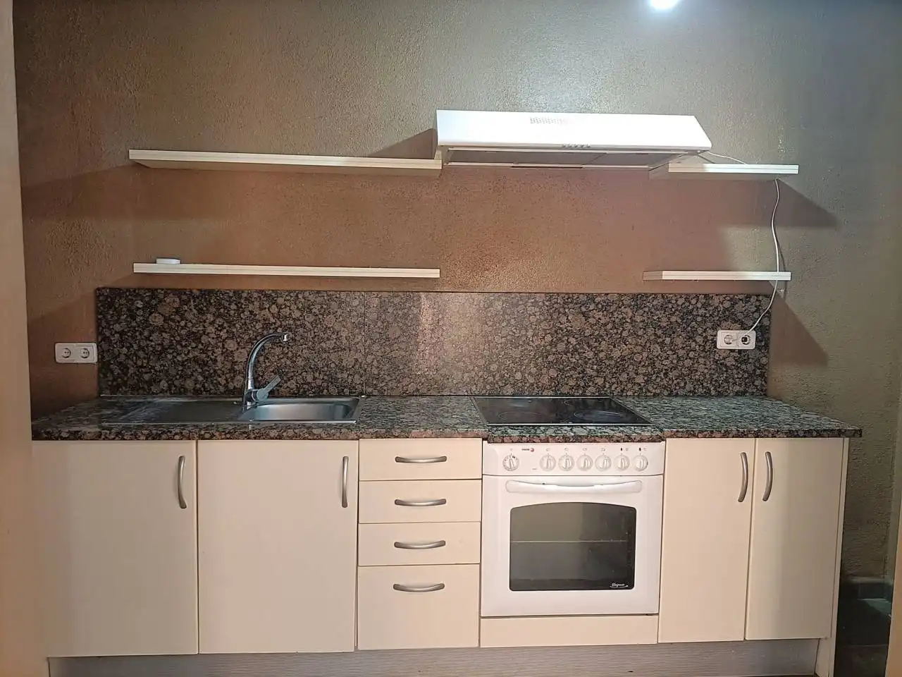 Flat with terrace for sale in Calle Sant Miquel dels Sants, imagen 7