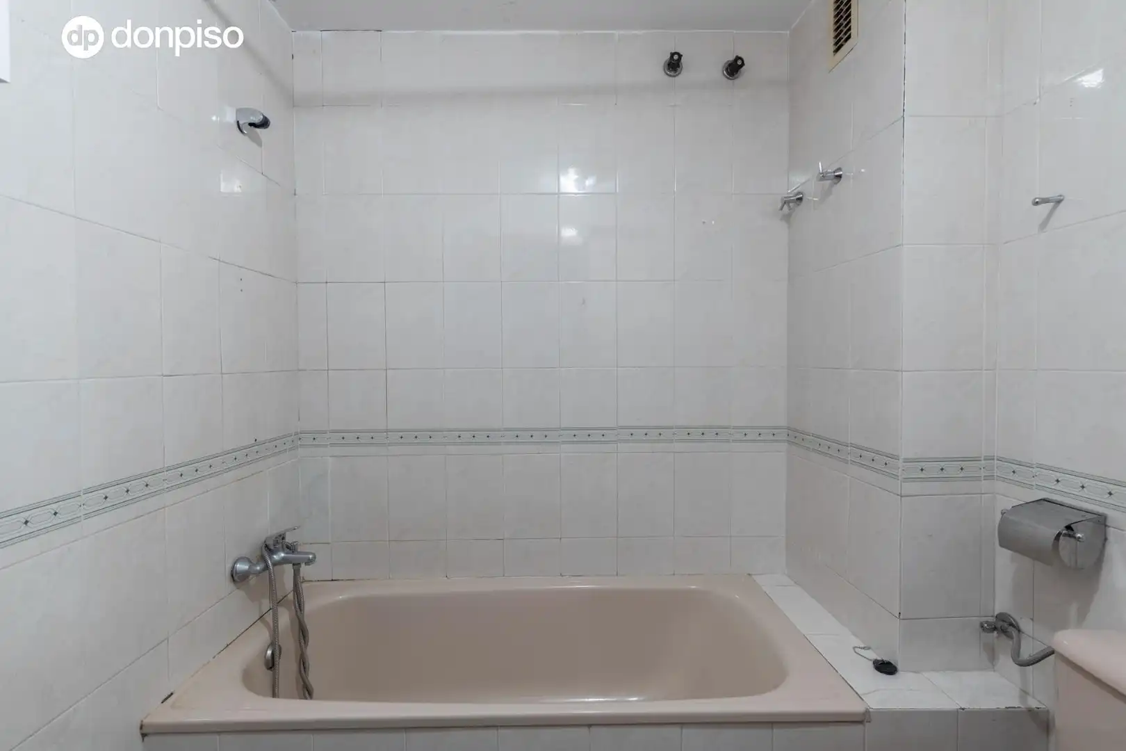 Bany de Pis en venda en Granada