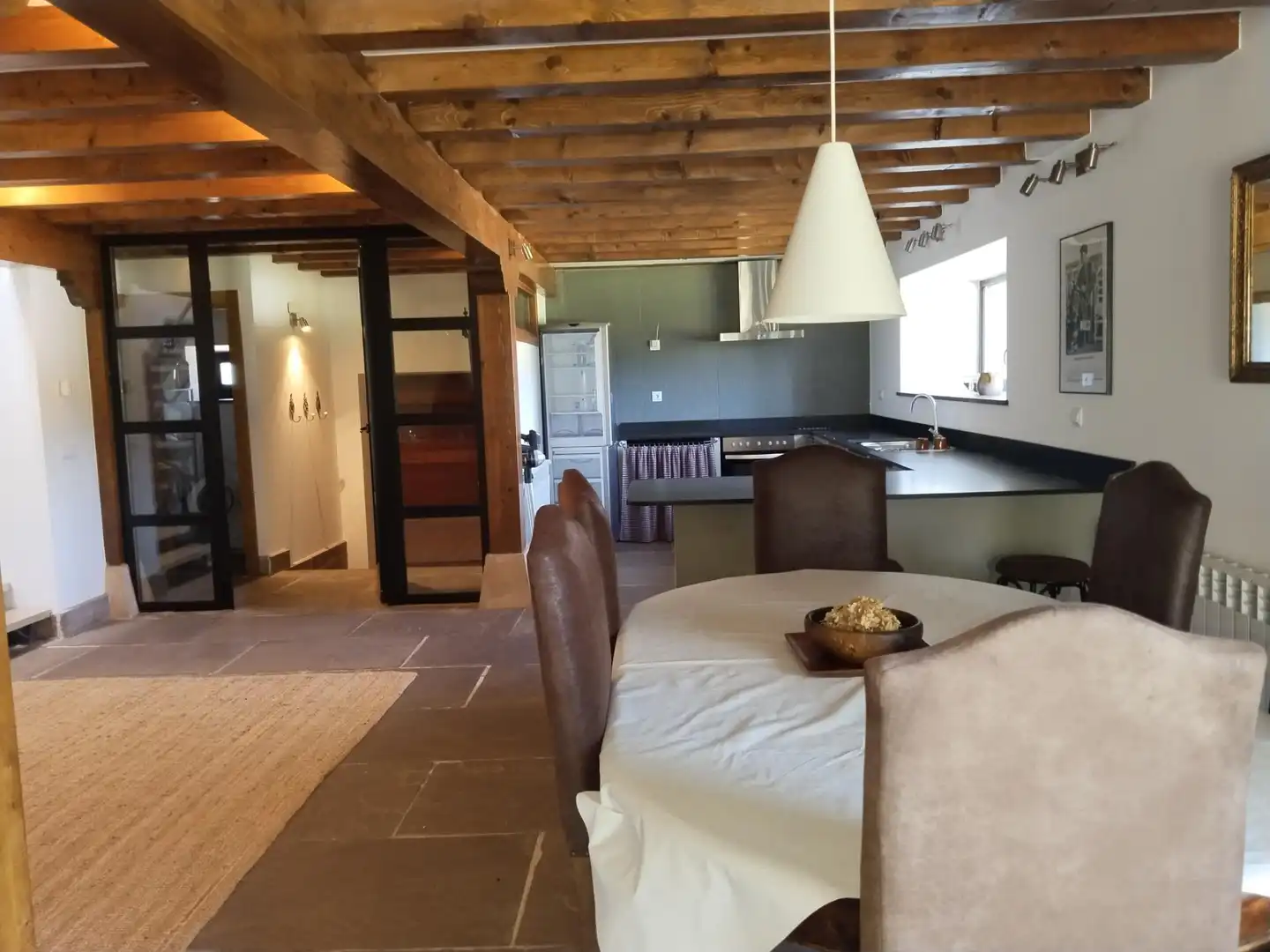 Cuina de Casa o xalet de lloguer en Molledo amb Calefacció, Jardí privat i Terrassa