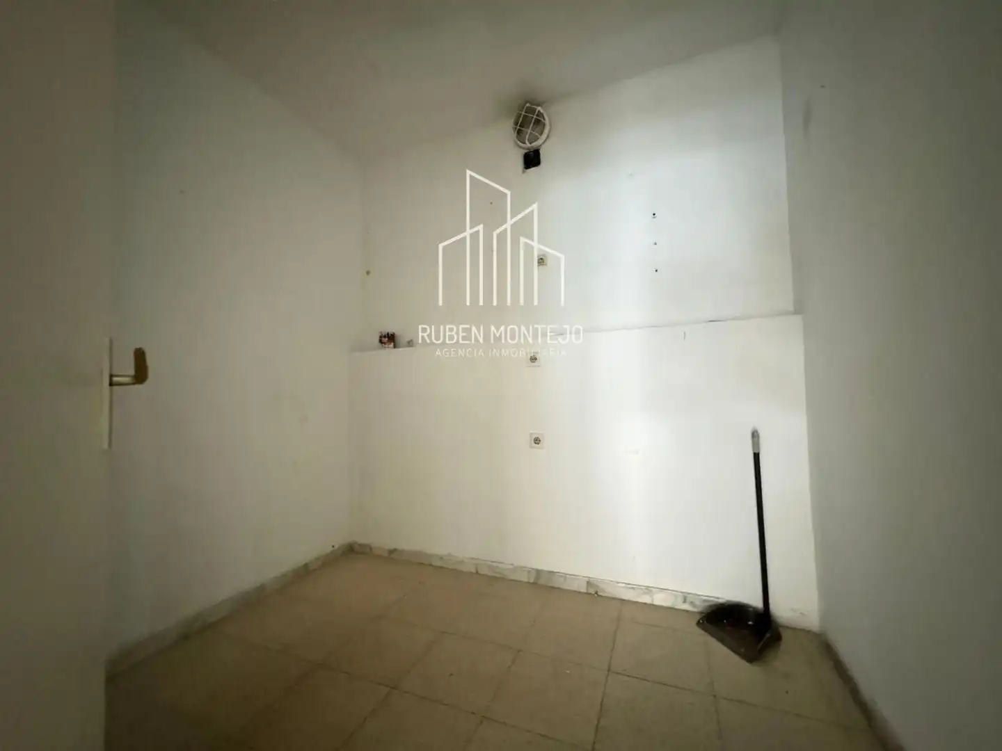 Local comercial de lloguer a Gomez Ulla, imagen 6