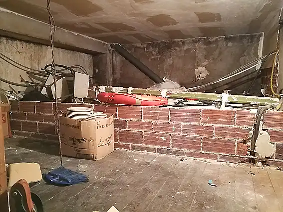 Local en venta en A Coruña Capital  con Amueblado y Alarma