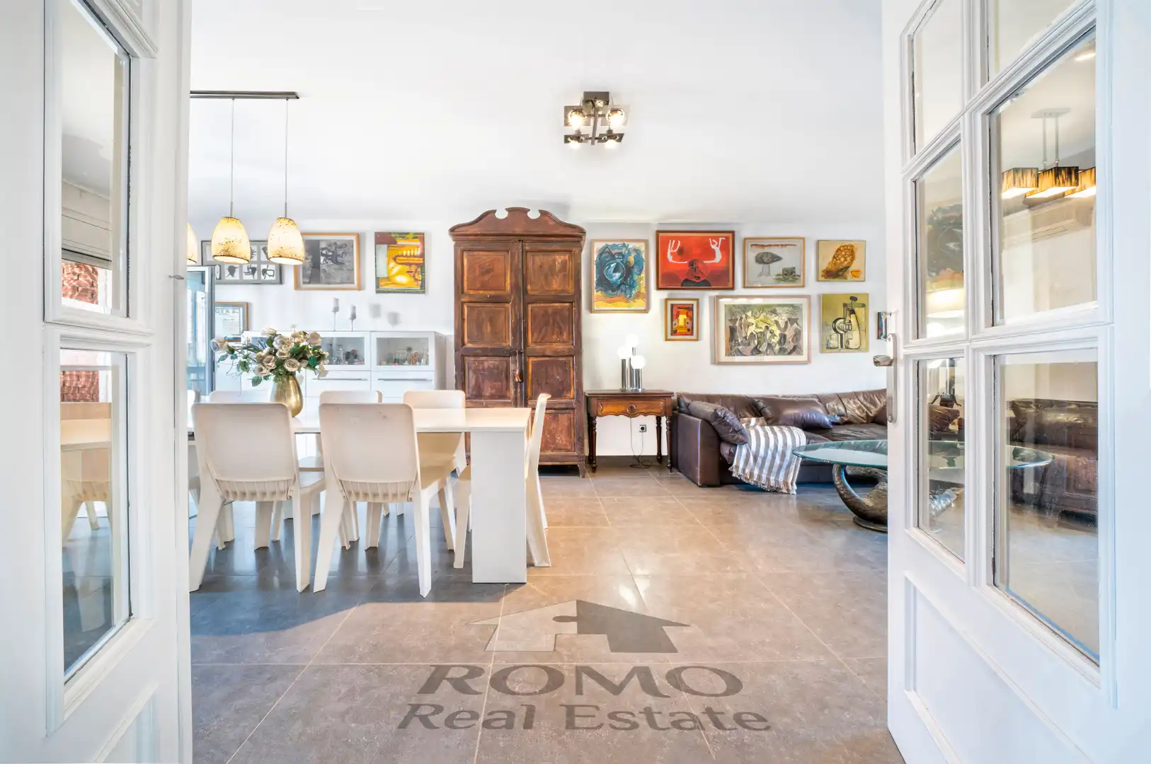 Sala de estar de Casa o chalet en venta en Santa Perpètua de Mogoda con Aire acondicionado, Calefacción y Jardín privado