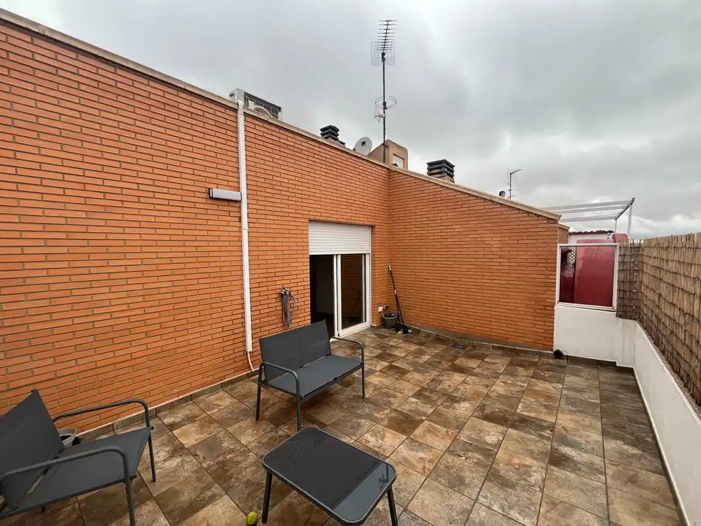 Dachboden zur Miete in Calle Linares, Santa Teresa - Vereda