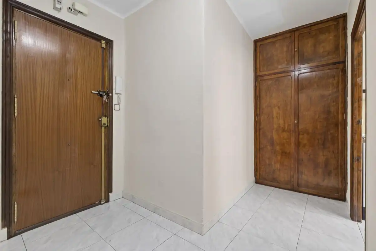 Wohnung zum Verkauf in San Juan de Aznalfarache mit Klimaanlage, Heizung und Terrasse