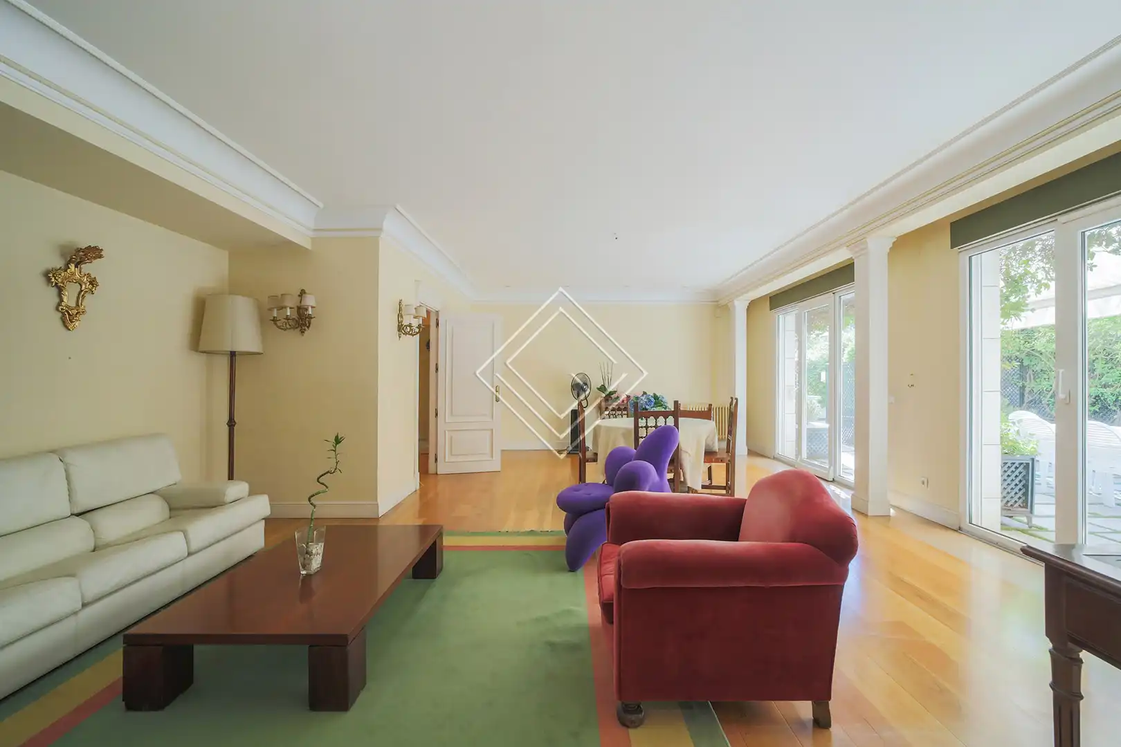 Sala de estar de Casa o chalet en venta en Madrid con Aire acondicionado, Calefacción y Jardín privado