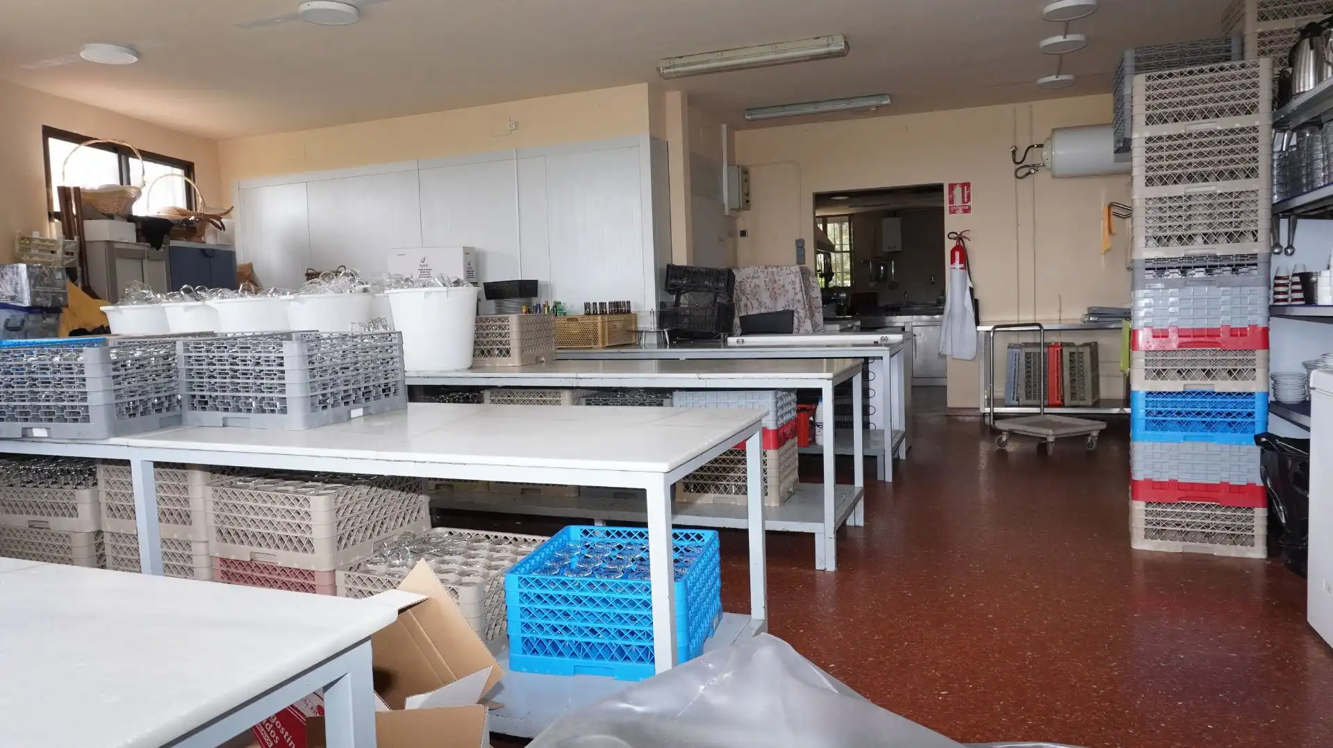 Küche von Fabrikhallen zum Verkauf in Motril