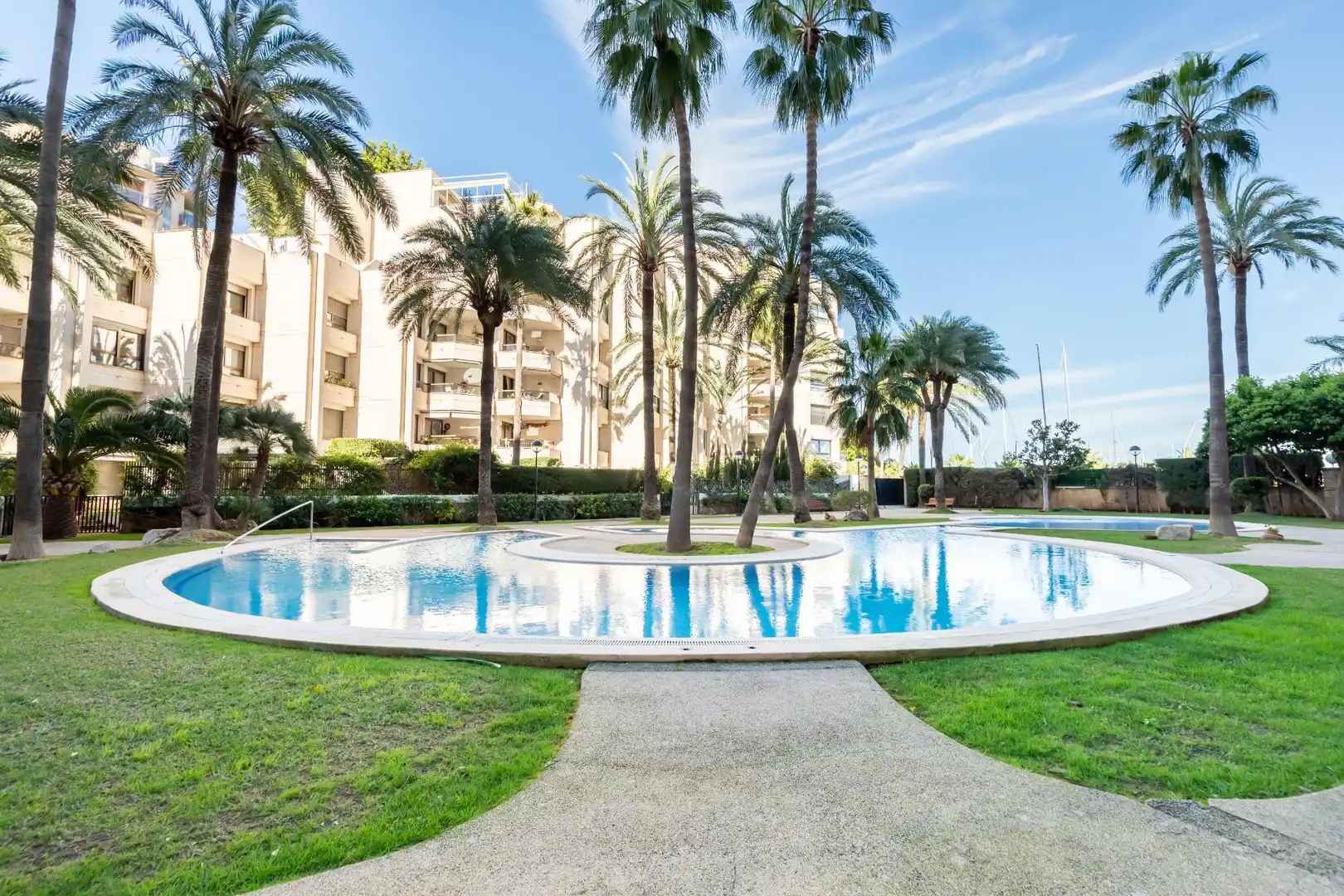 Piscina de Pis en venda en  Palma de Mallorca amb Aire condicionat, Jardí privat i Parquet