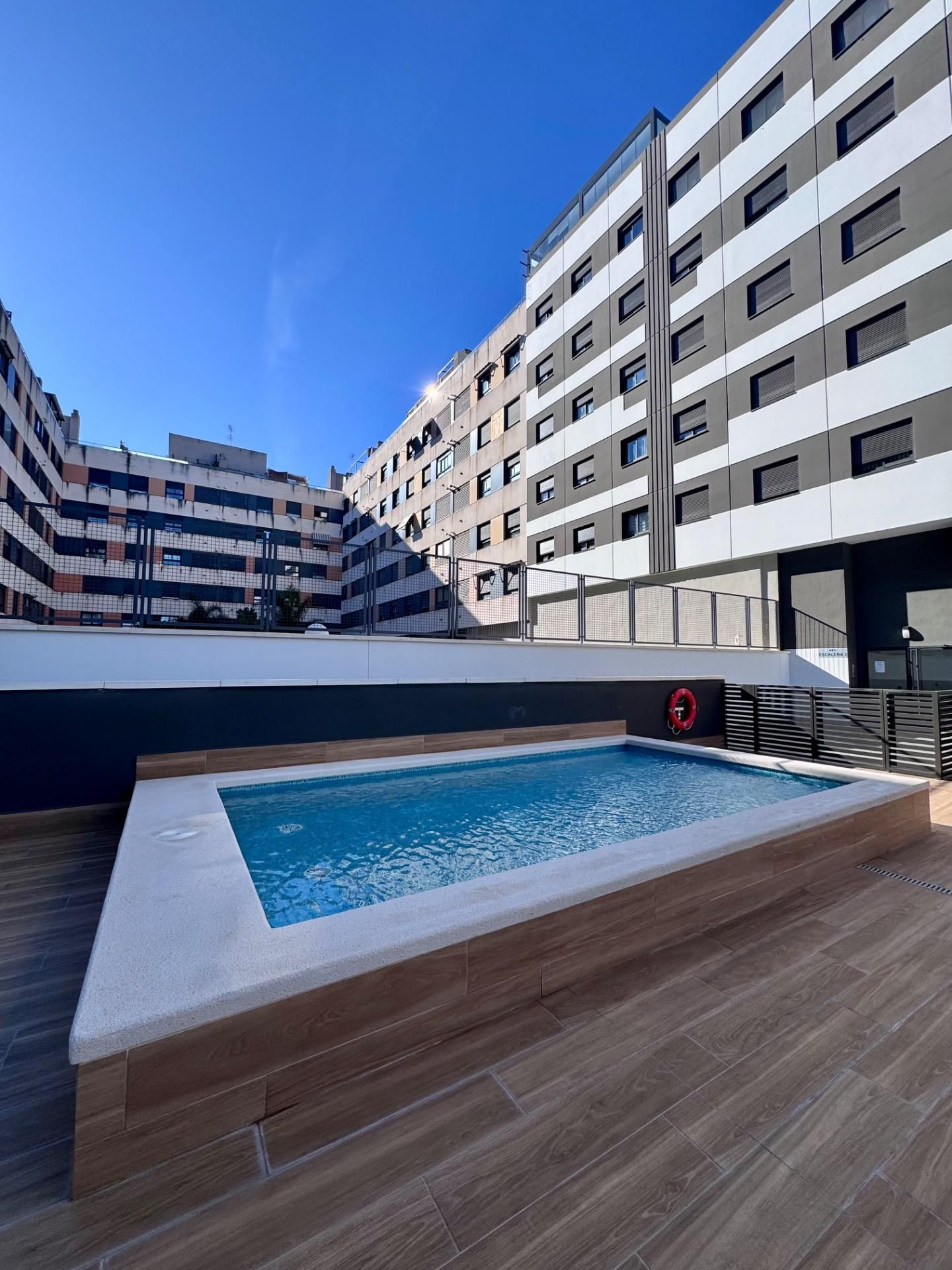 Swimming pool of Flat to rent in Alicante / Alacant  with Air Conditioner, Heating and Private garden