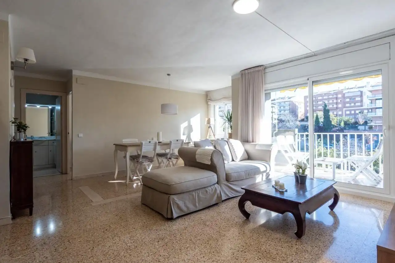 Sala d'estar de Pis de lloguer en Granollers amb Terrassa i Balcó