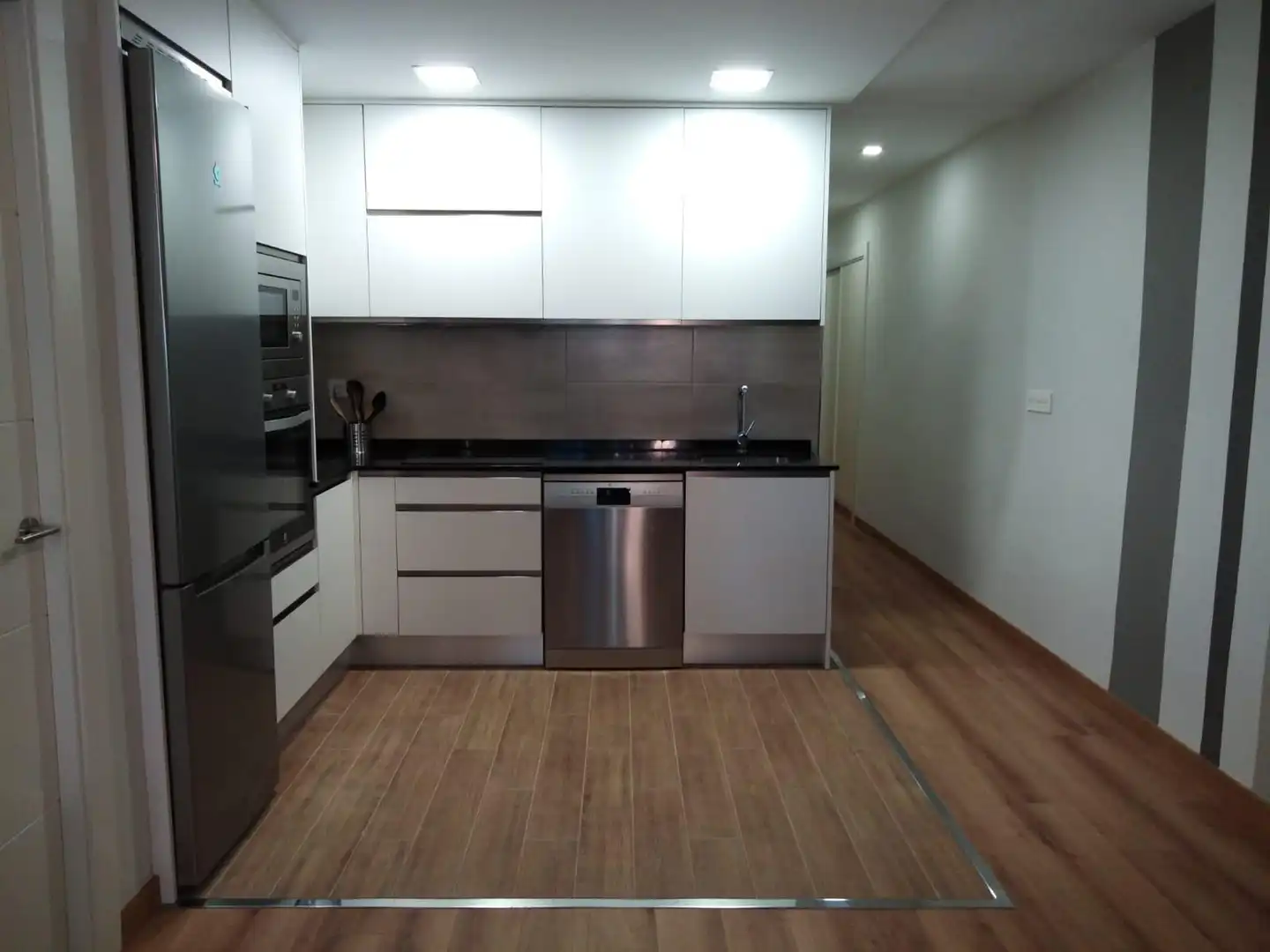 Flat with terrace for sale in Avenida Ramón y Cajal, imagen 25