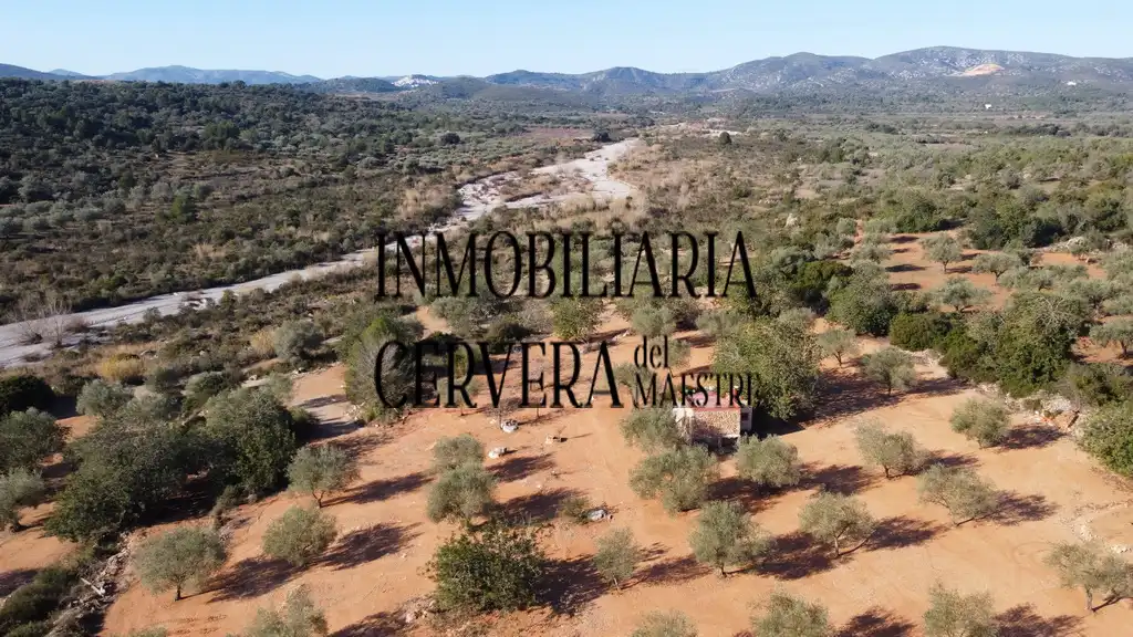 Vista exterior de Finca rústica en venda en Cervera del Maestre amb Terrassa
