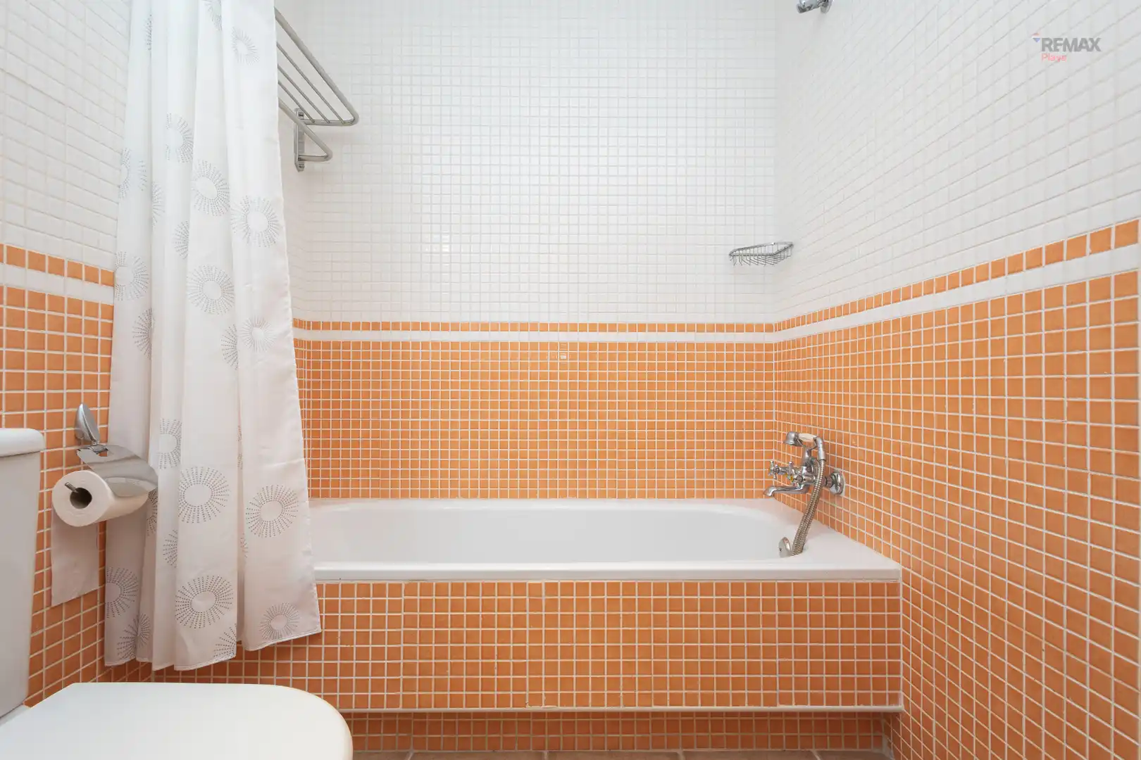 Bathroom of Attic for sale in Las Salinas