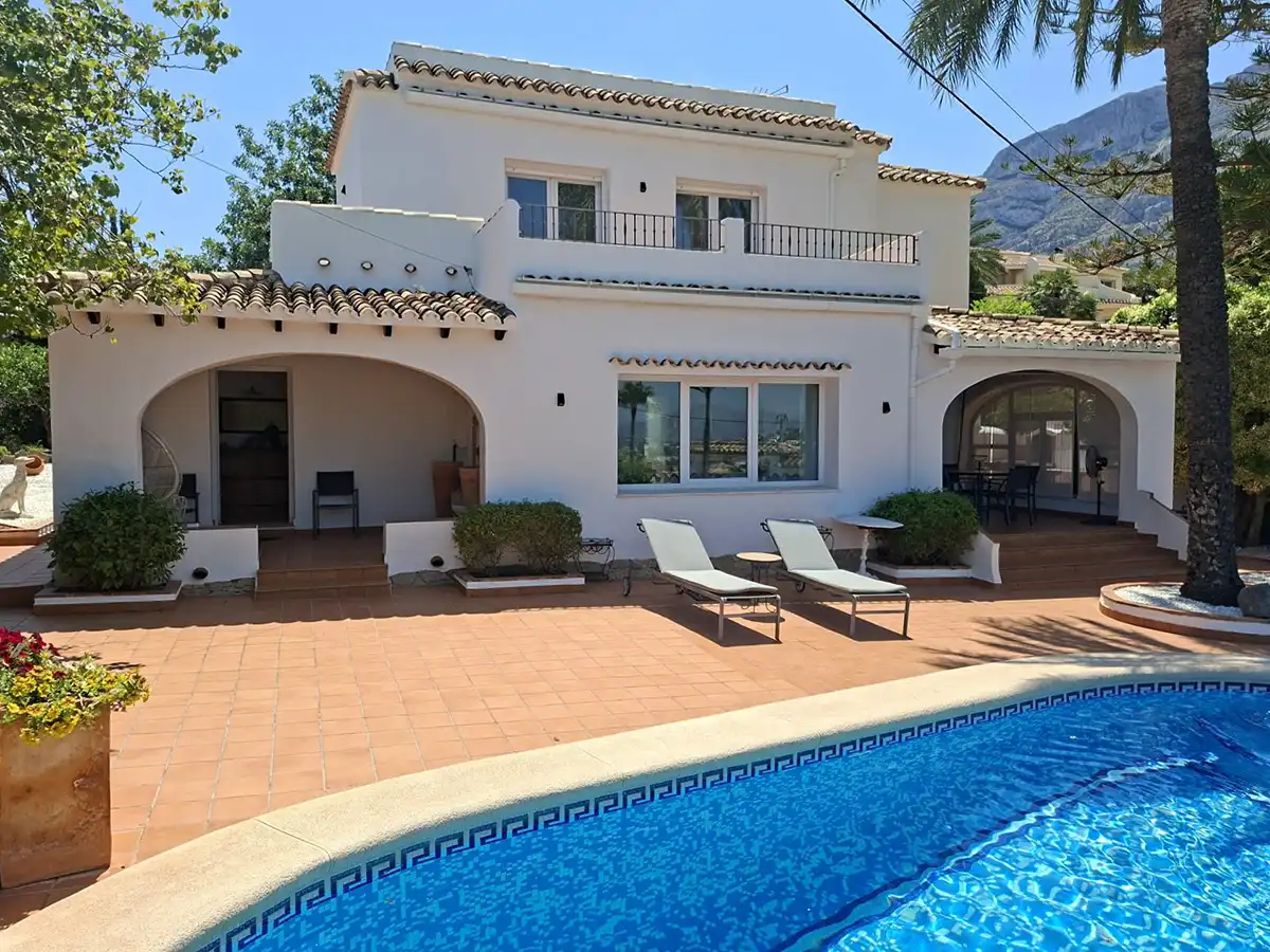 Vista exterior de Casa o chalet en venta en Dénia con Aire acondicionado, Jardín privado y Alarma
