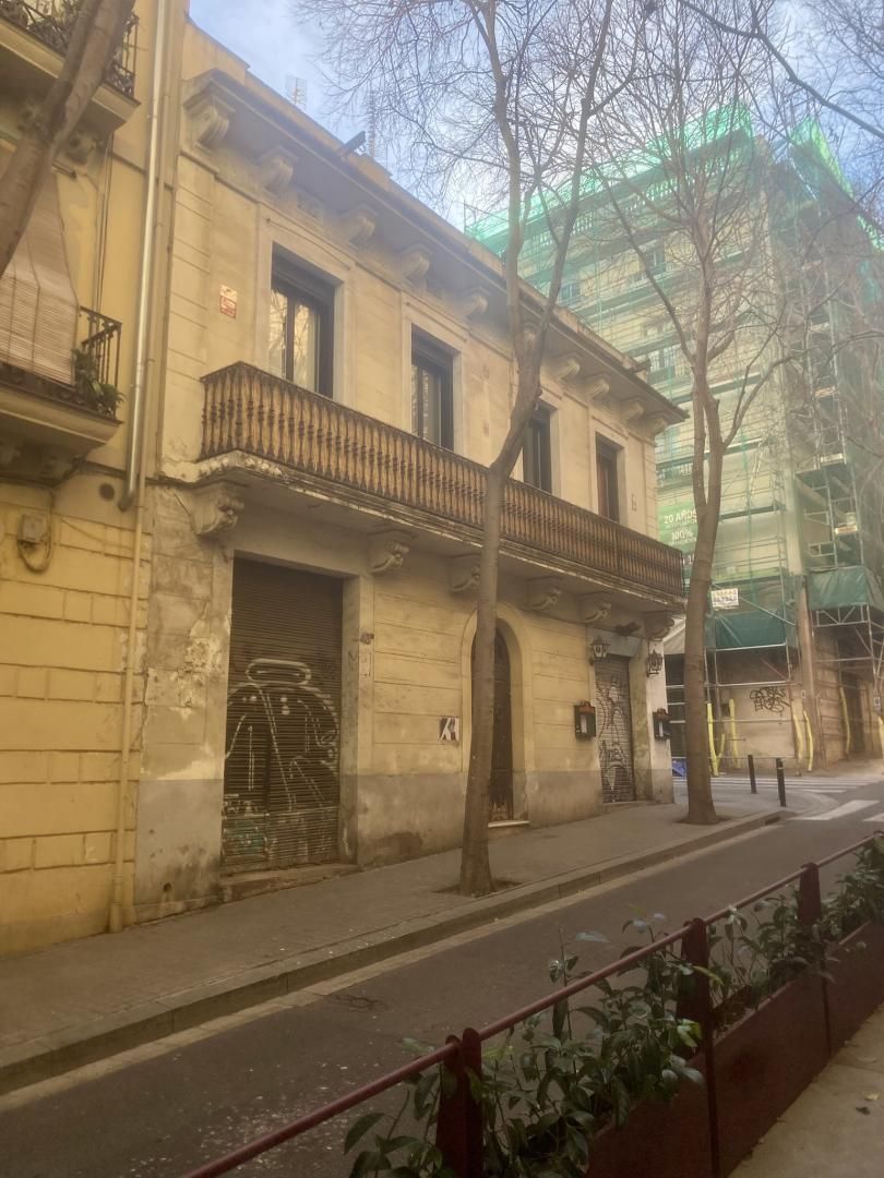 Exterior view of Building for sale in  Barcelona Capital