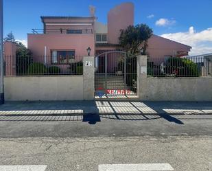 Vista exterior de Casa o xalet en venda en Roses amb Aire condicionat, Terrassa i Balcó