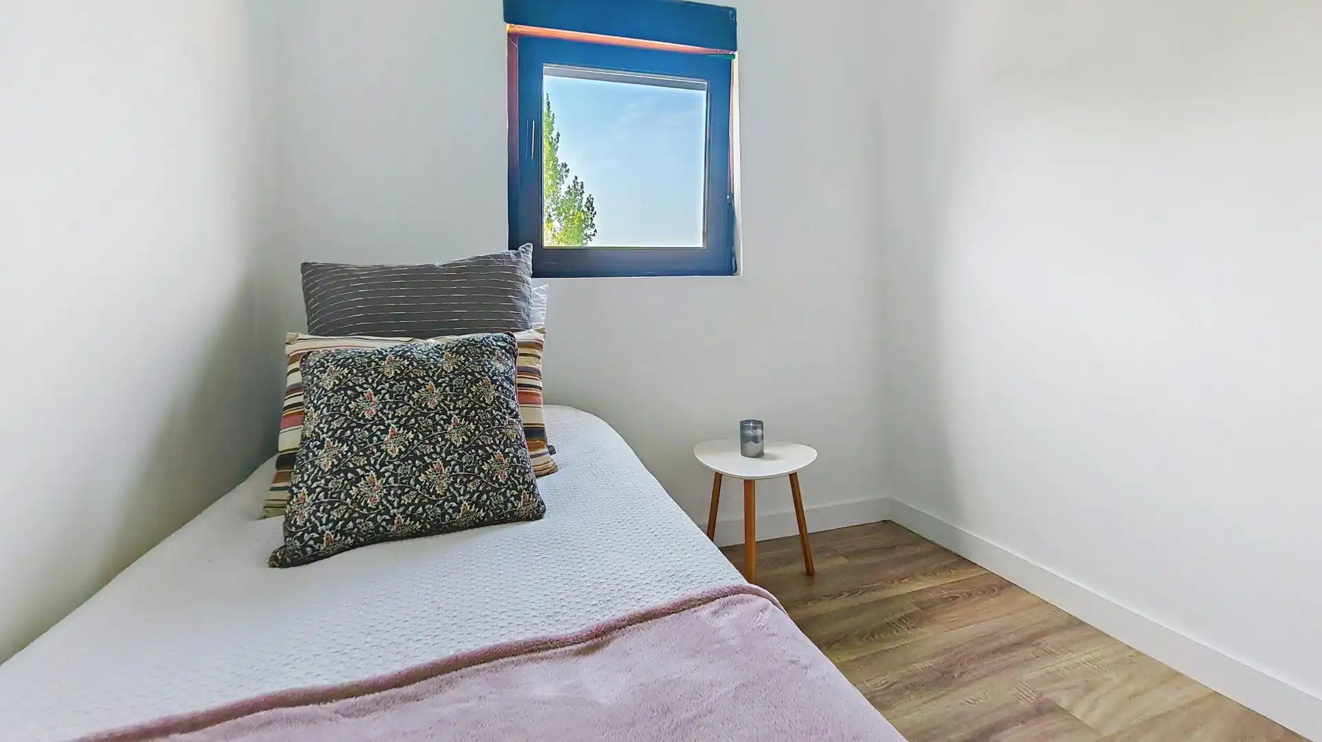 Habitación de Casa adosada en venta en Oviedo 
