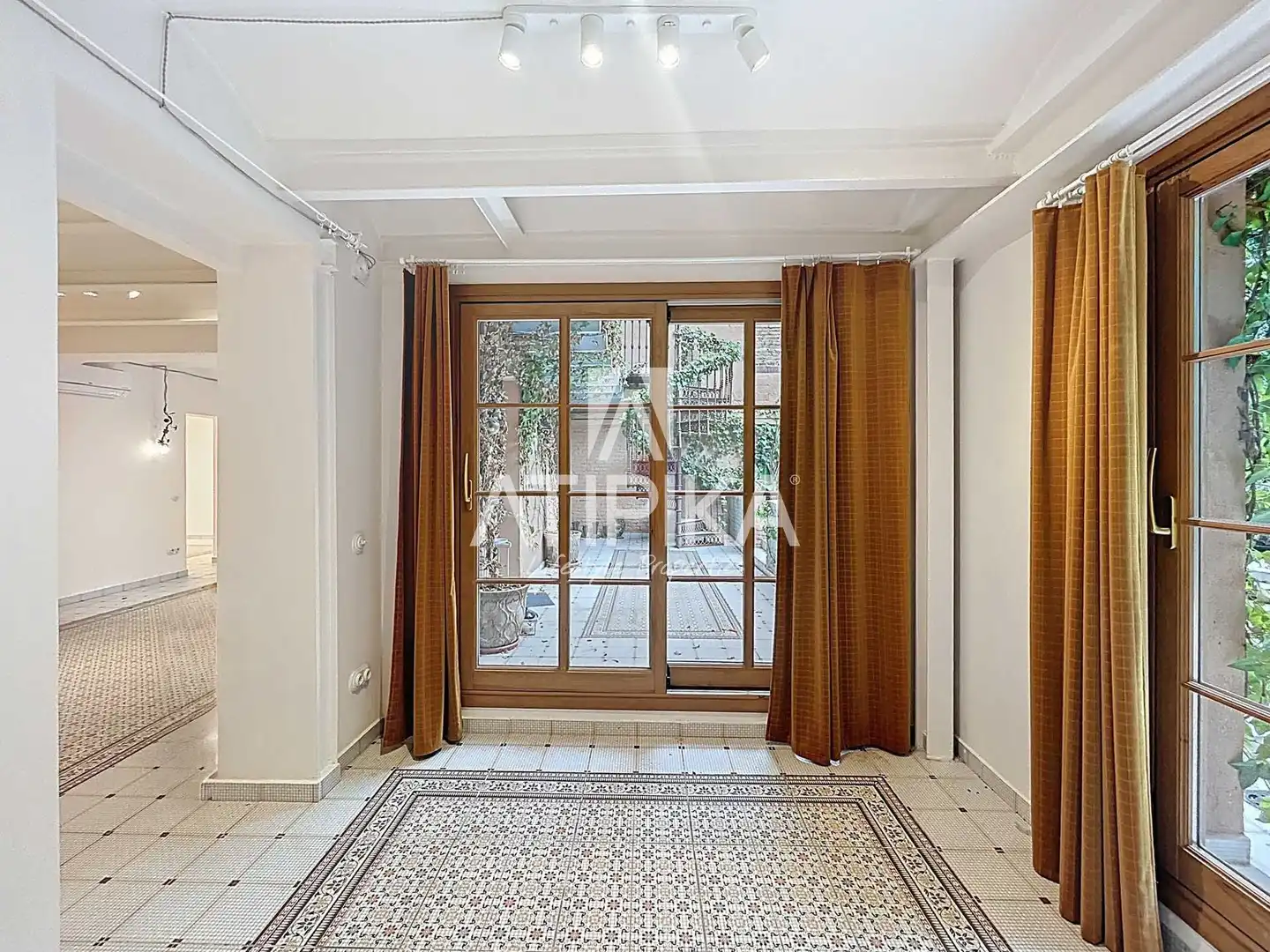 Duplexes for rent in Barcelona  with Air Conditioner, Terrace and Furnished
