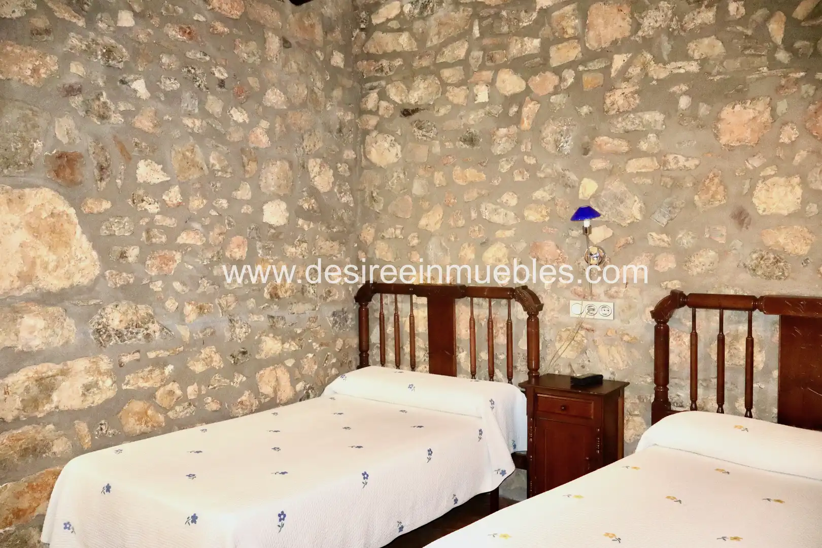Buildings for sale in Carrer Calvari, Sueras / Suera