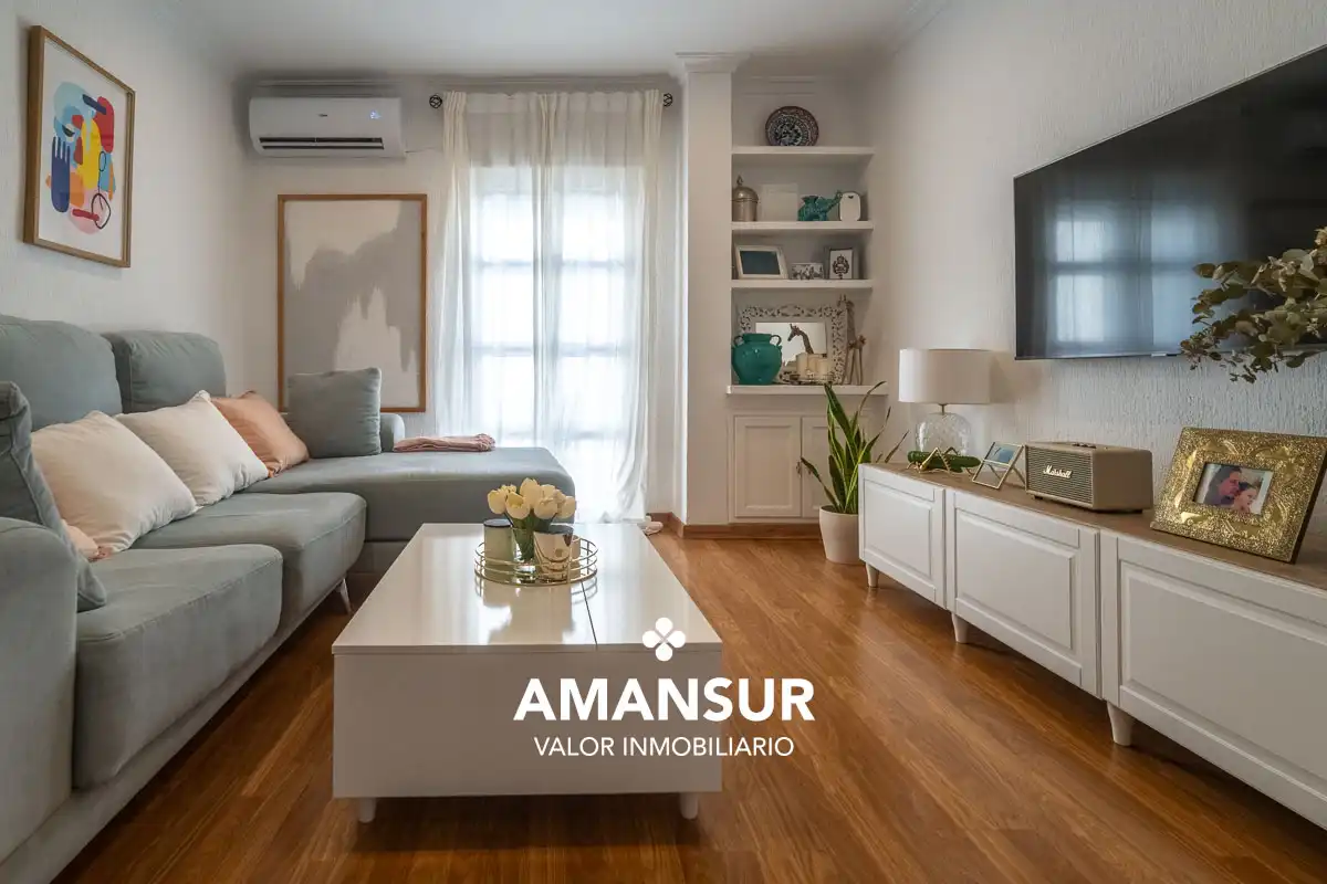 Piso con terraza en venta en Calle Arroyomolinos de León