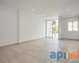 Bedroom of Flat for sale in  Barcelona Capital  with Air Conditioner, Heating and Balcony